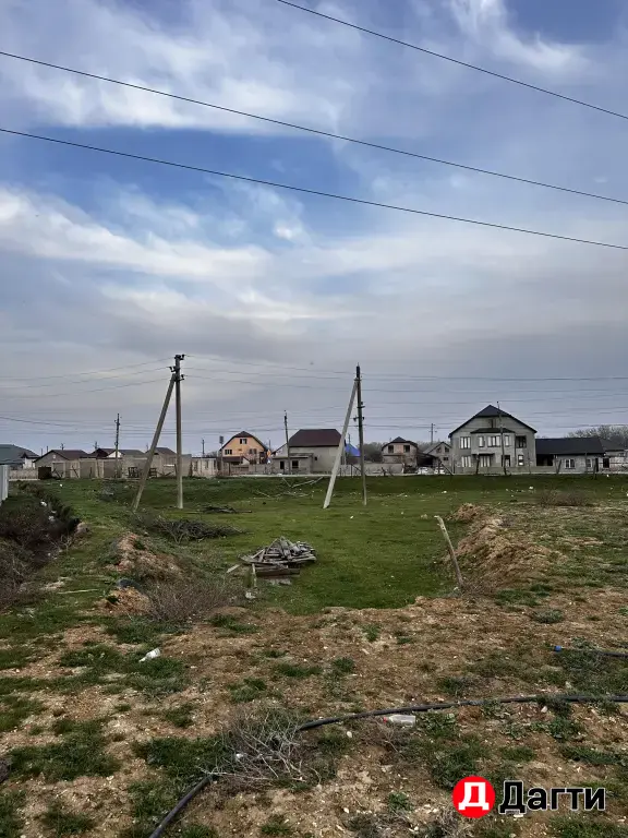 Земельный учсток