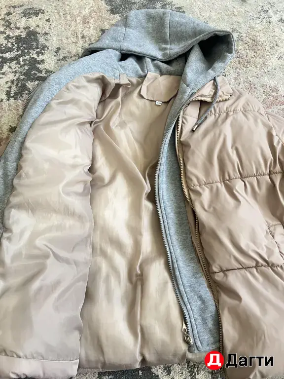 Женская, подростковая куртка