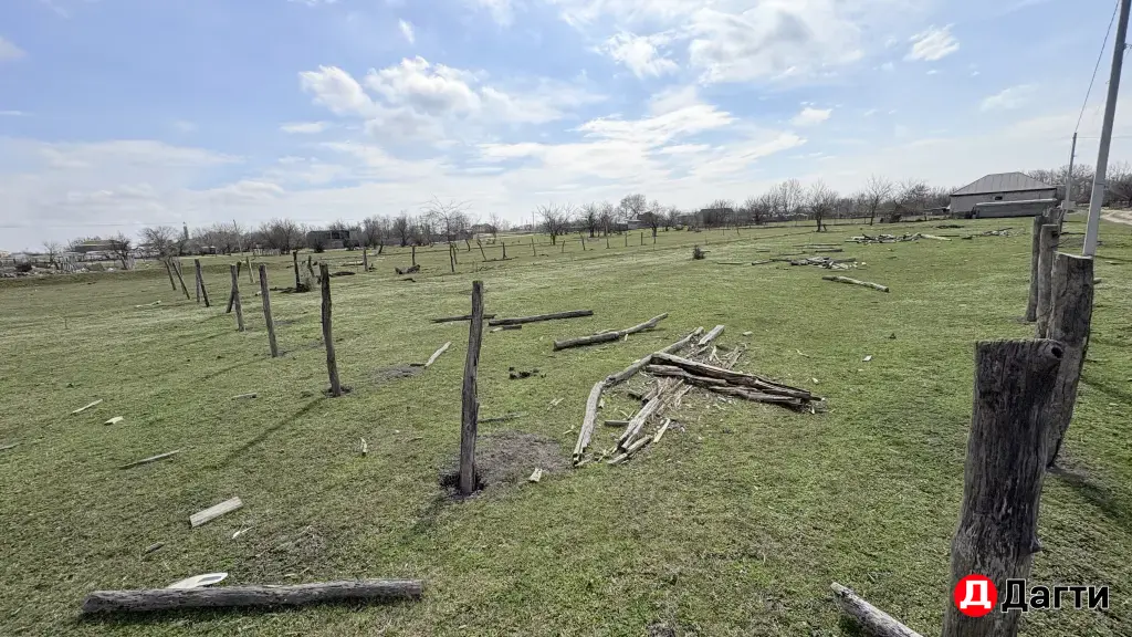 Земельный участок