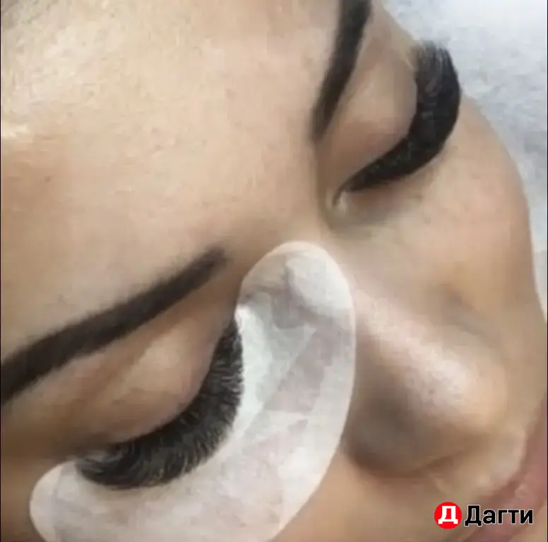 Наращивание ресниц, ламинирование