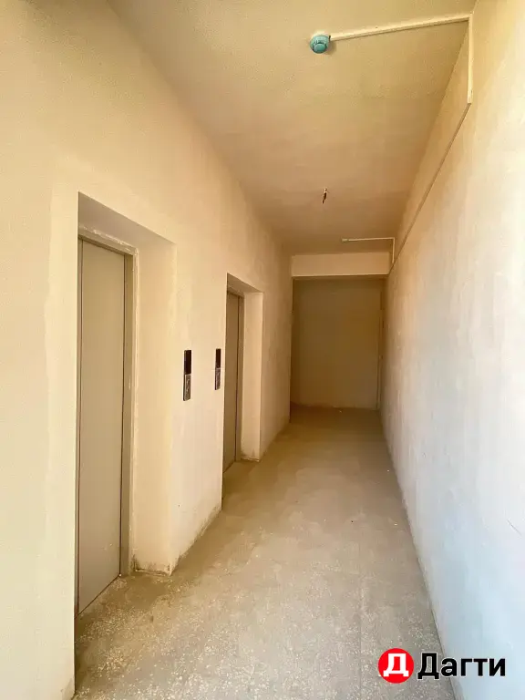 продается 2-х комн квартира