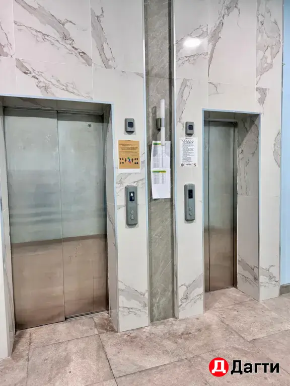 продается 2-х комн квартира