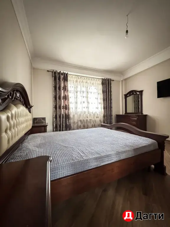 продается 3-х комнатная квартира у моря