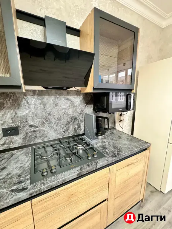 продается 2-х комнатная квартира