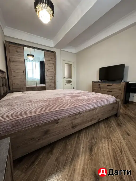 продается 3-х комнатная квартира у моря