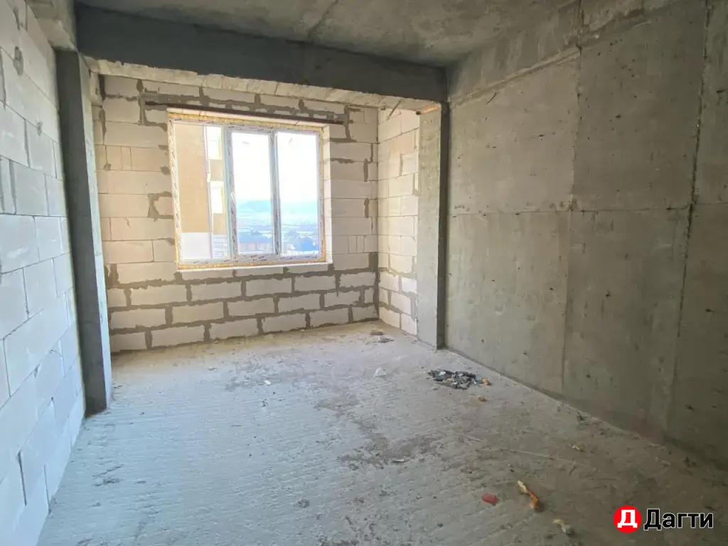 продается 2-х комн квартира